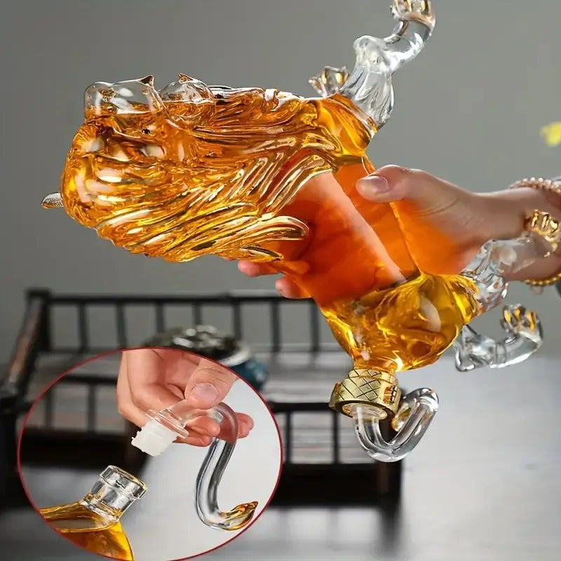 Aslan Figürlü Premium Cam Obje | Sanatsal Ev & Ofis Dekoru (750 ml) - VALTEAEv & Ofis DekorasyonuEv & Ofis Dekorasyonu