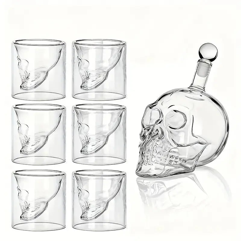 7 Parça Kafatası Şişe Seti (700 ml) – 6 Cam Bardaklı Dekoratif Hediye Seti | Ev ve Bar Dekoru - VALTEAEv DekoruEv Dekoru