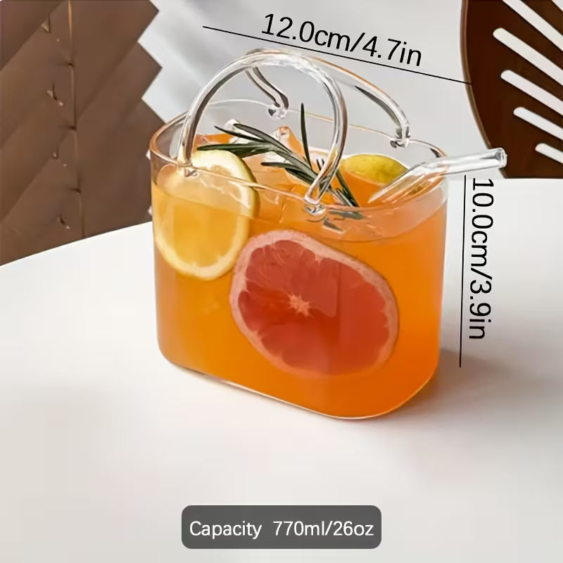 كوب زجاجي بتصميم على شكل كيس